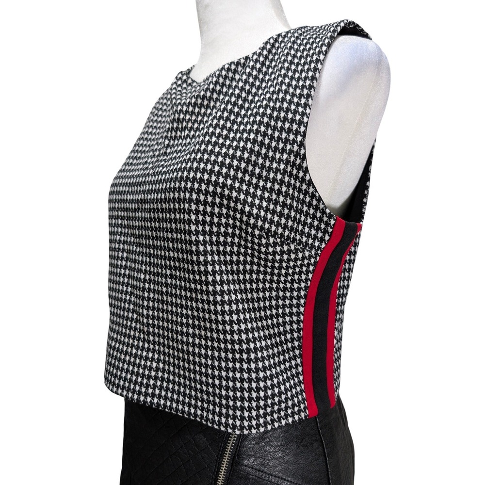 AQUA Houndstooth Sleeveless Cropped‎ Track Top with Red Stripe Detail Size M